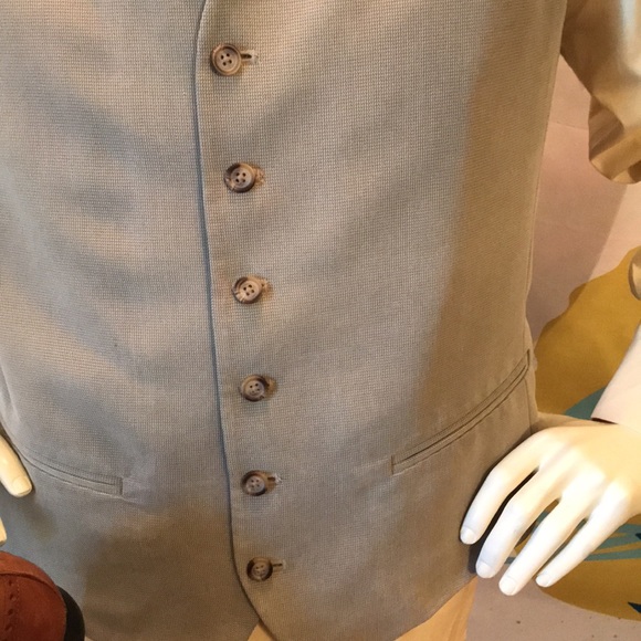 Claiborne Vest - Picture 6 of 17